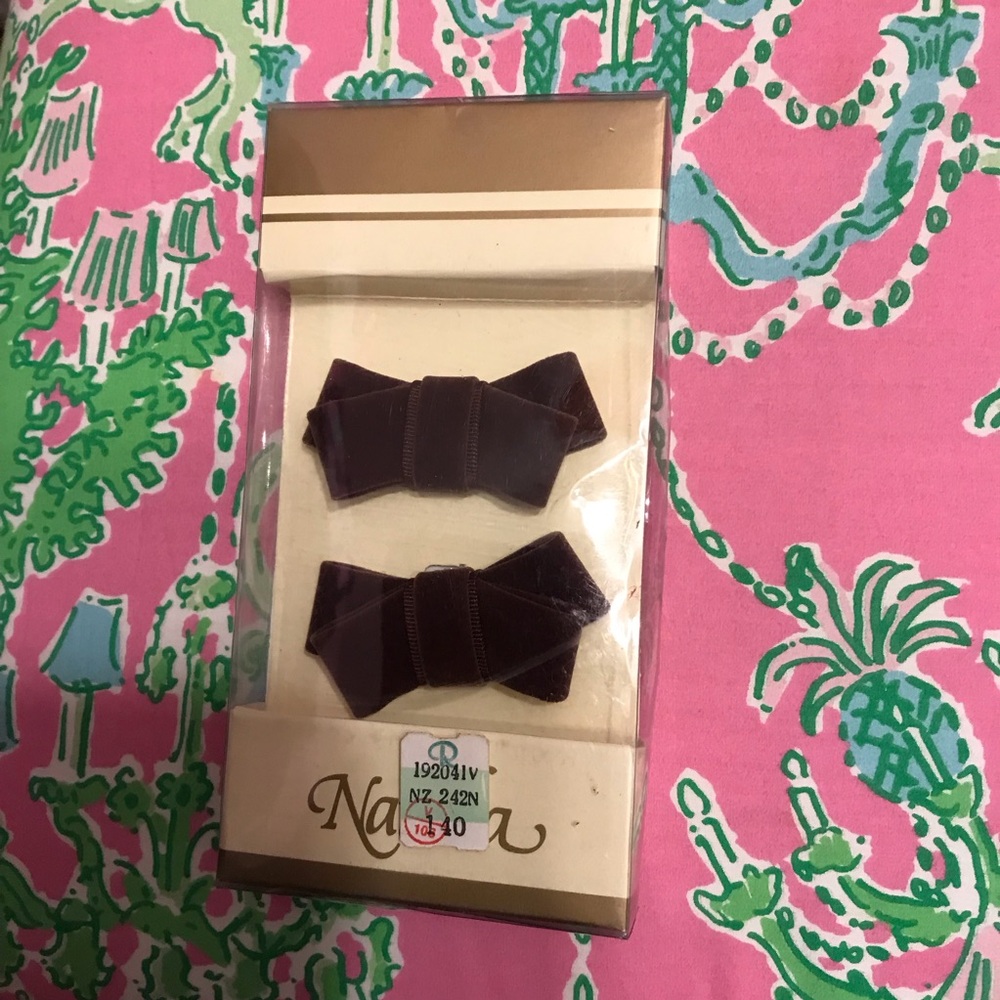 Natalia brown bow shoe make up clips